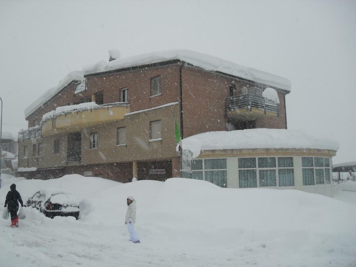 Residence La Collinetta Cagli Exterior foto